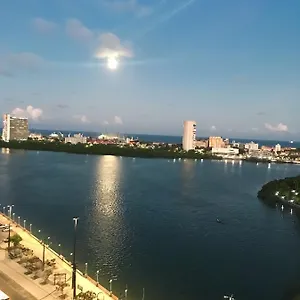 Aconchegante, Otima Localizacao E Vista O Mar Apartamento Recife