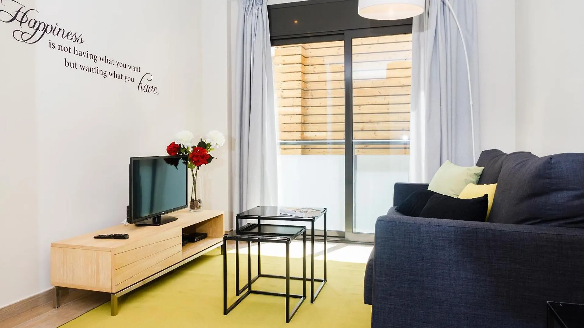 Feelathome Plaza Apartments Barcelona 0*,