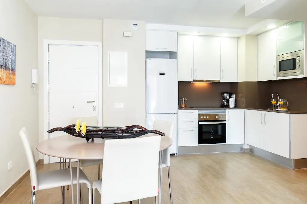 Feelathome Plaza Apartments Barcelona