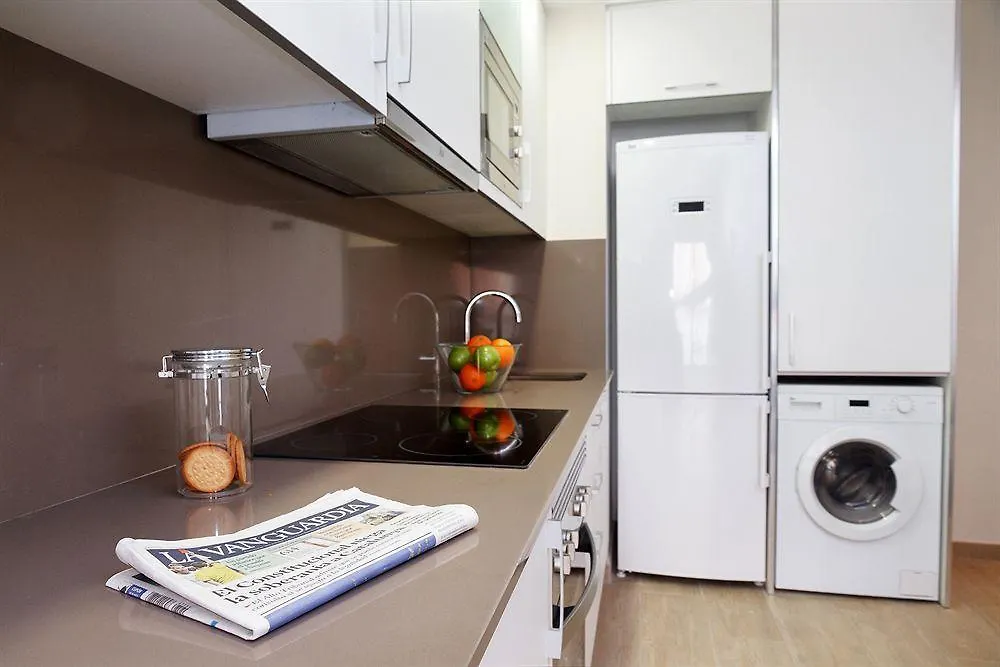 Feelathome Plaza Apartments Barcelona 0*,