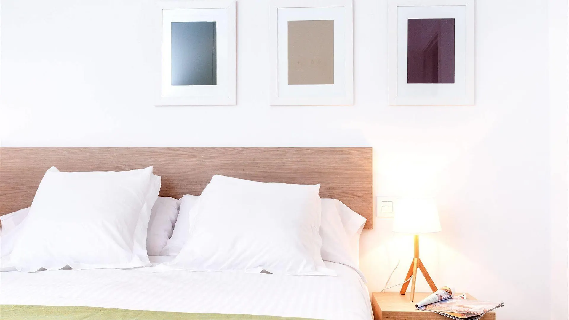 Feelathome Plaza Apartments Barcelona