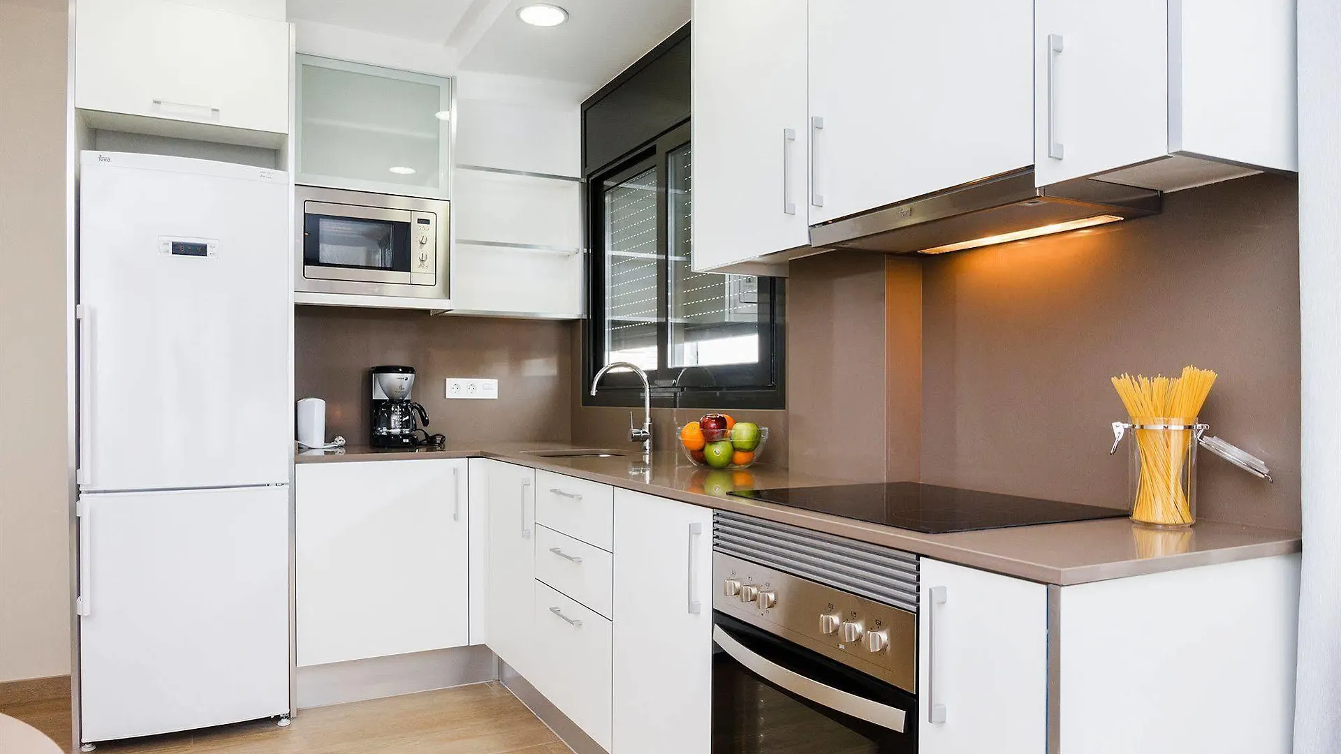 Feelathome Plaza Apartments Barcelona Spain